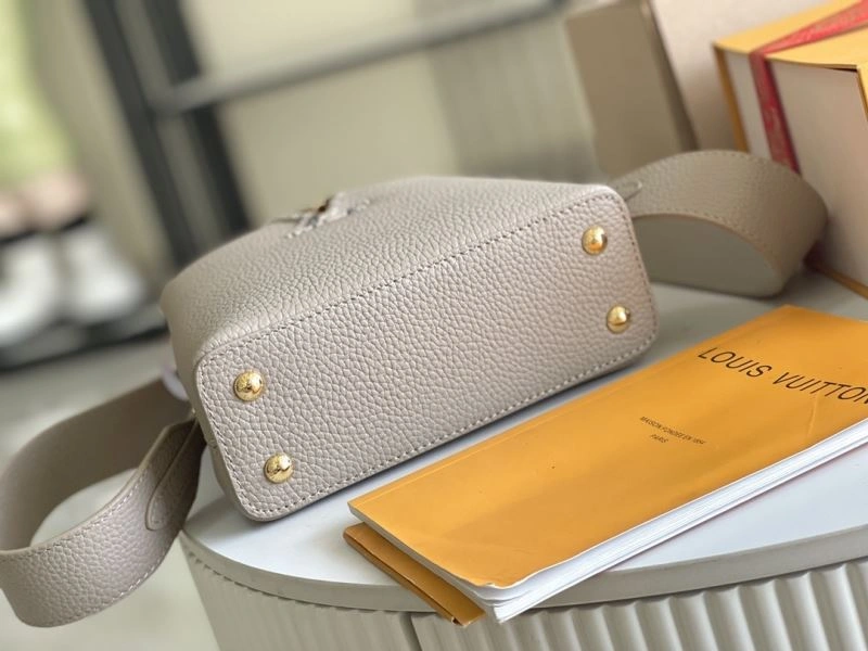 Louis Vuitton Capucines BB Bags Snug 93979