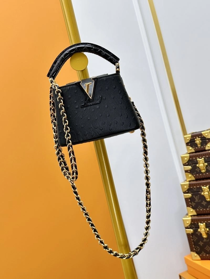 Compact Louis Vuitton Capucines BB Bags 93849
