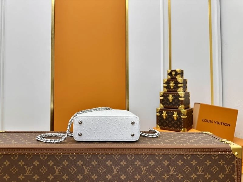 Louis Vuitton Capucines BB Bags BestValue 93844