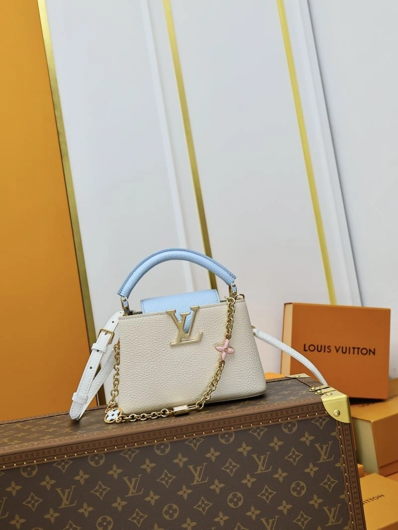RelaxedFit Louis Vuitton Capucines BB Bags 93836