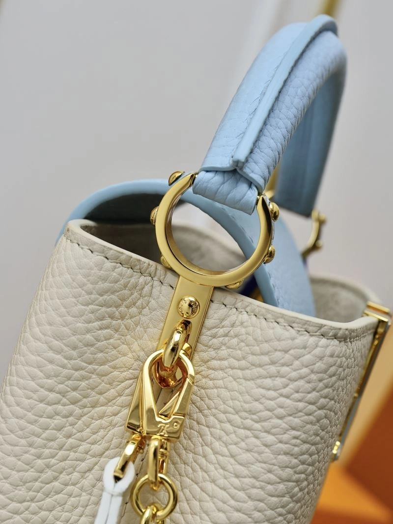 RelaxedFit Louis Vuitton Capucines BB Bags 93836