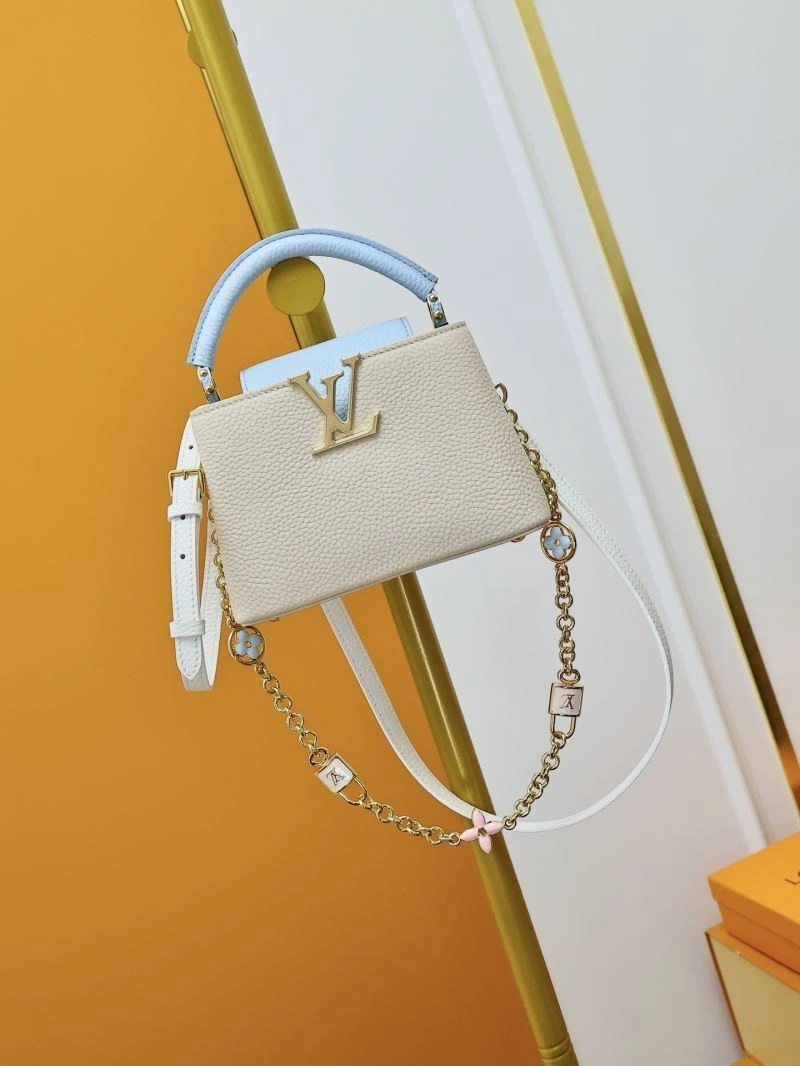 RelaxedFit Louis Vuitton Capucines BB Bags 93836