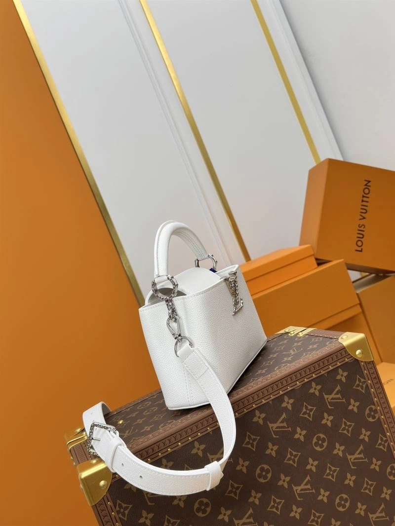 ComfortFit Louis Vuitton Capucines BB Bags 93827