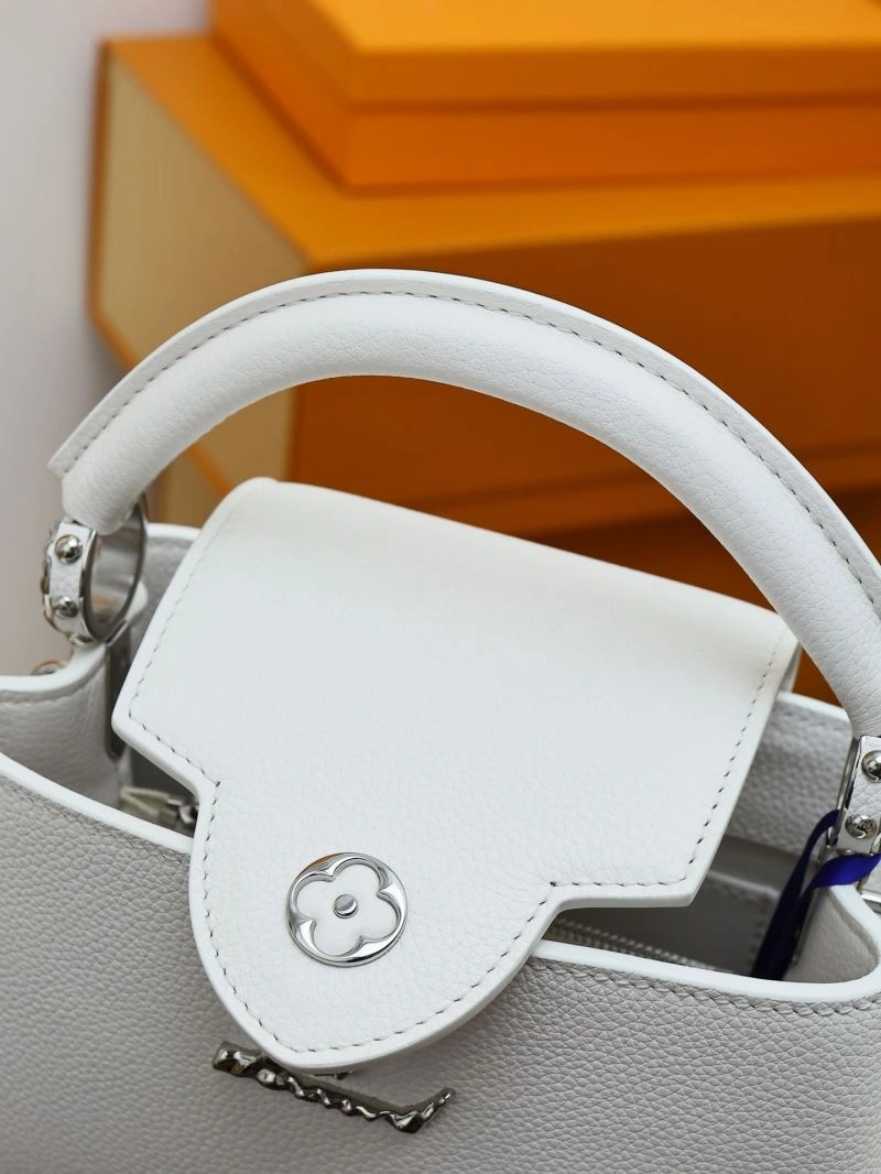 ComfortFit Louis Vuitton Capucines BB Bags 93827
