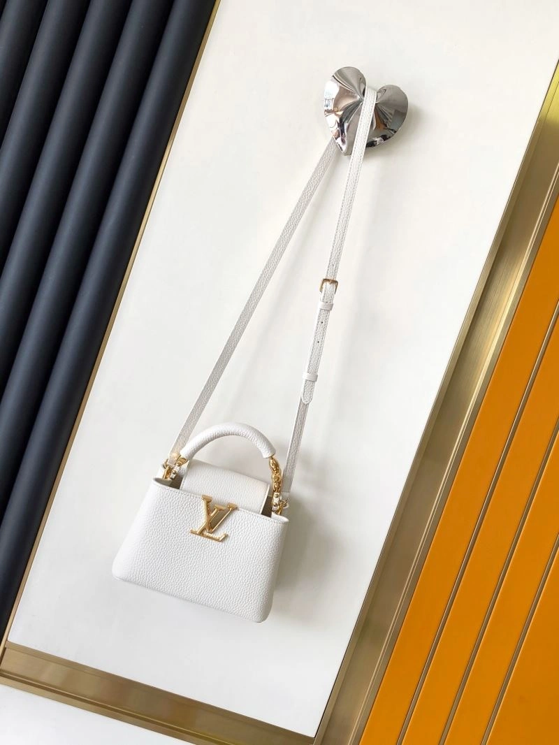 Louis Vuitton Capucines BB Bags EasyCare 93817