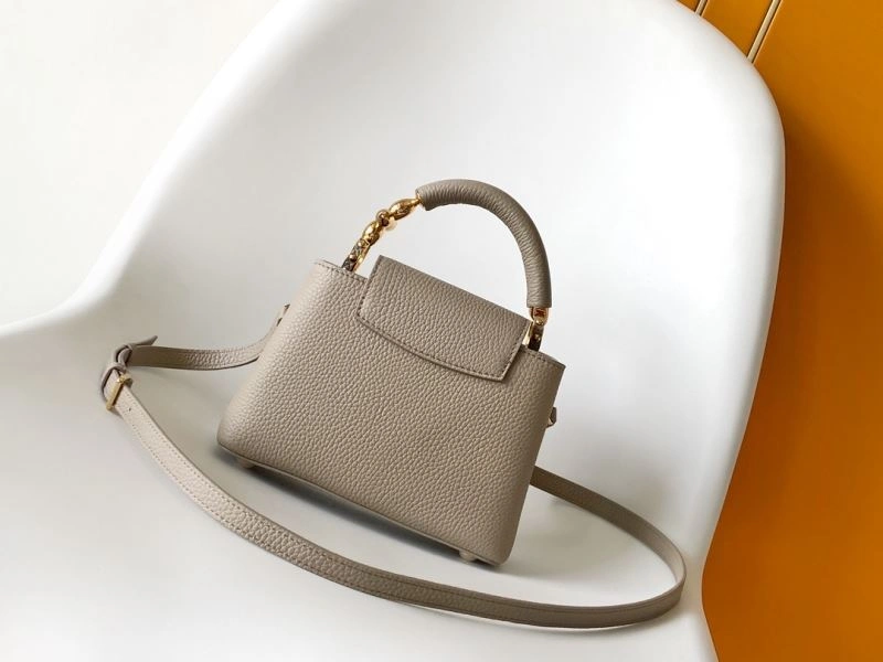 ComfortFit Louis Vuitton Capucines BB Bags 93816