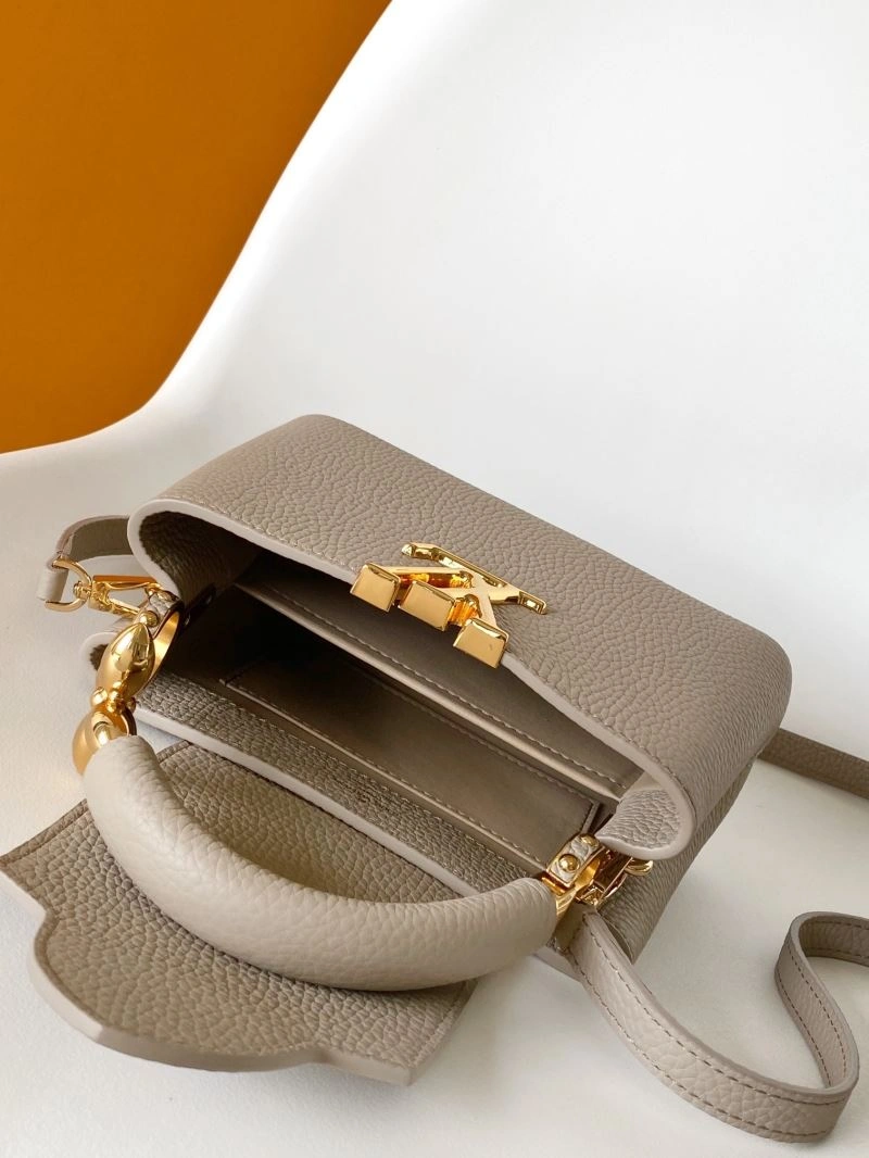 ComfortFit Louis Vuitton Capucines BB Bags 93816