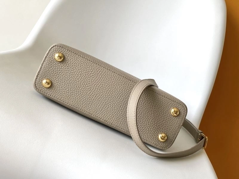 Minimalist Louis Vuitton Capucines BB Bags 93814