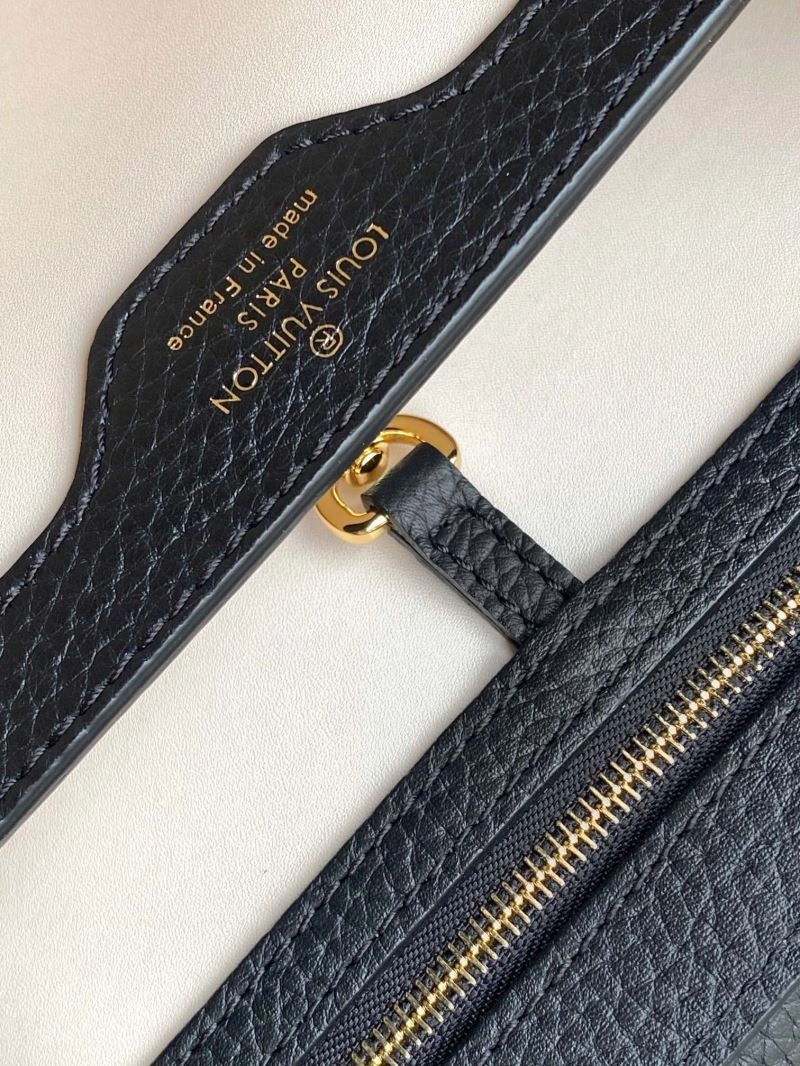 Cozy Louis Vuitton Capucines BB Bags 93843