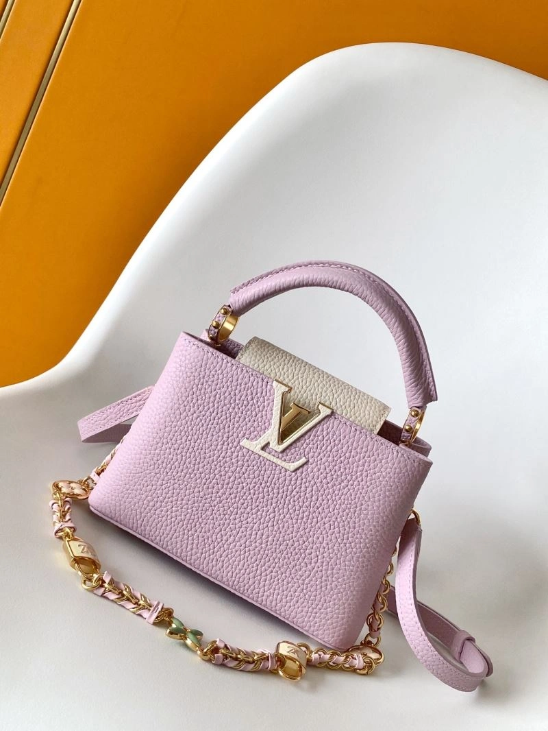 Cozy Louis Vuitton Capucines BB Bags 93842