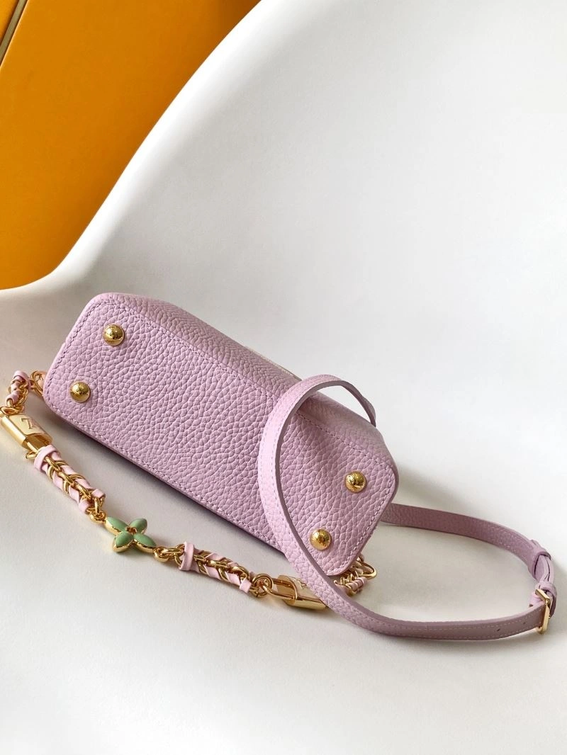 Cozy Louis Vuitton Capucines BB Bags 93842