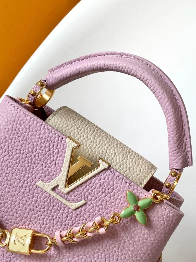 Cozy Louis Vuitton Capucines BB Bags 93842
