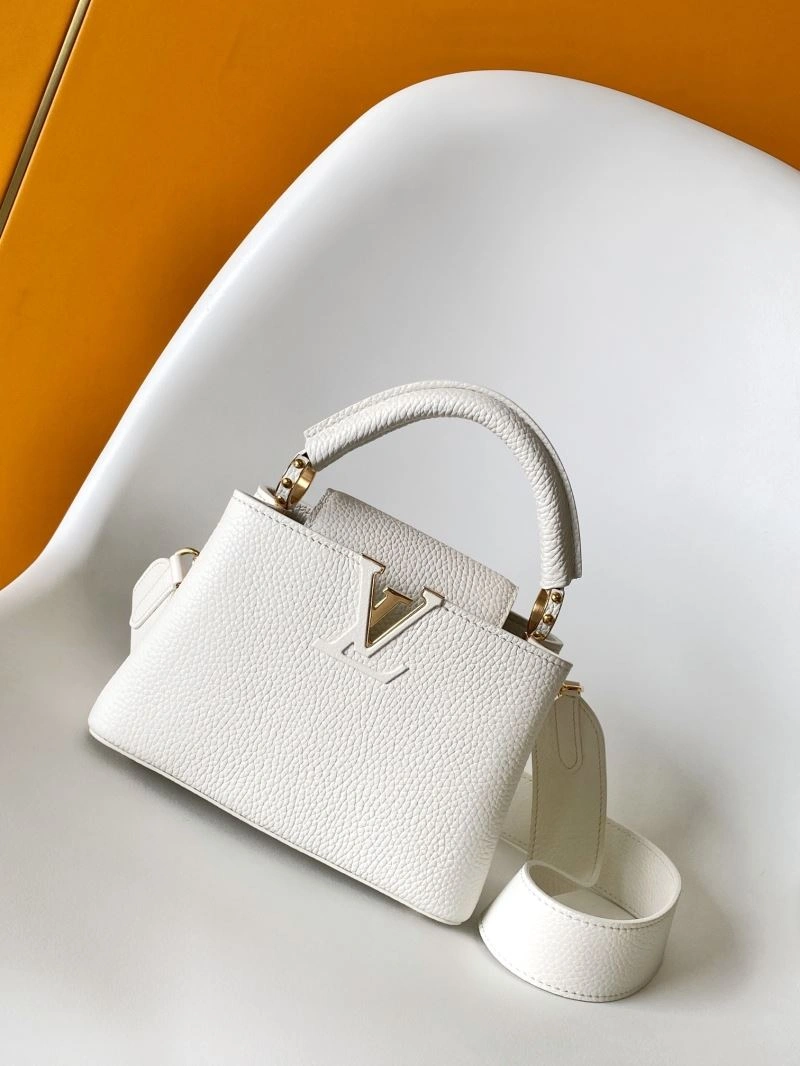 Louis Vuitton Capucines BB Bags Snug 93803