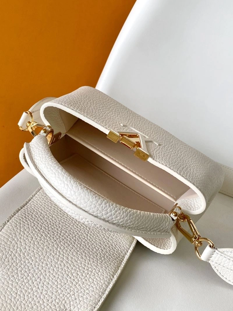 Louis Vuitton Capucines BB Bags Snug 93803