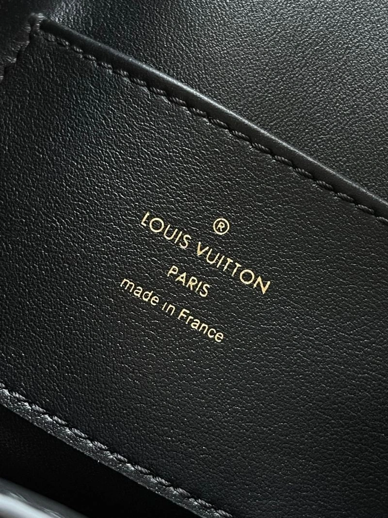 Louis Vuitton Capucines BB Bags ModernLook 93636