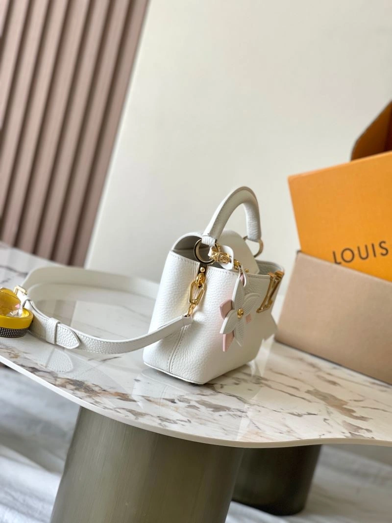 Louis Vuitton Capucines BB Bags Functional 93632