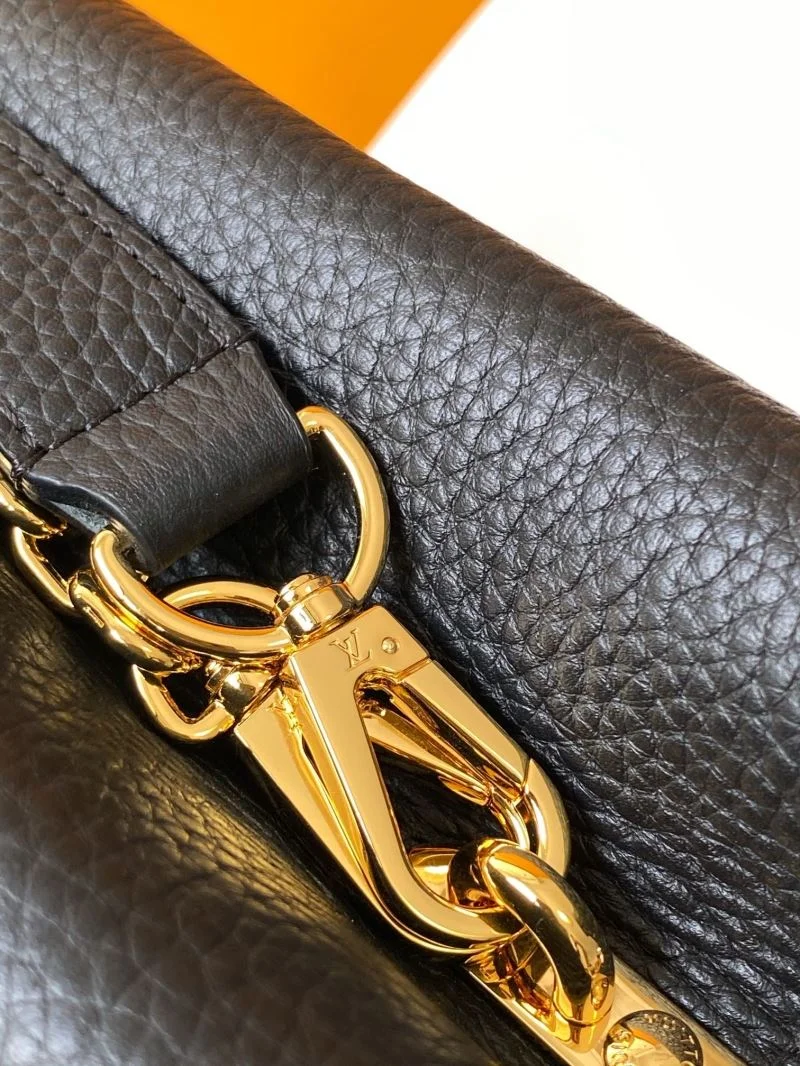 HighPerformance Louis Vuitton Capucines BB Bags 43402