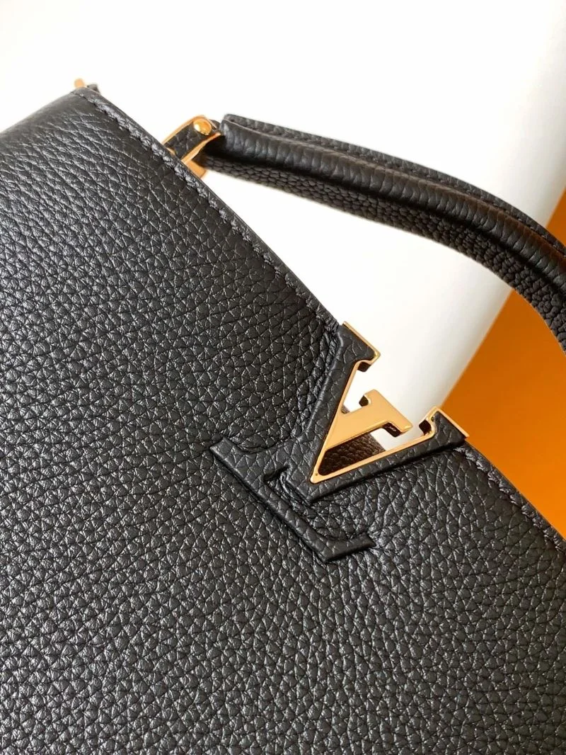 Refined Louis Vuitton Capucines BB Bags 43394