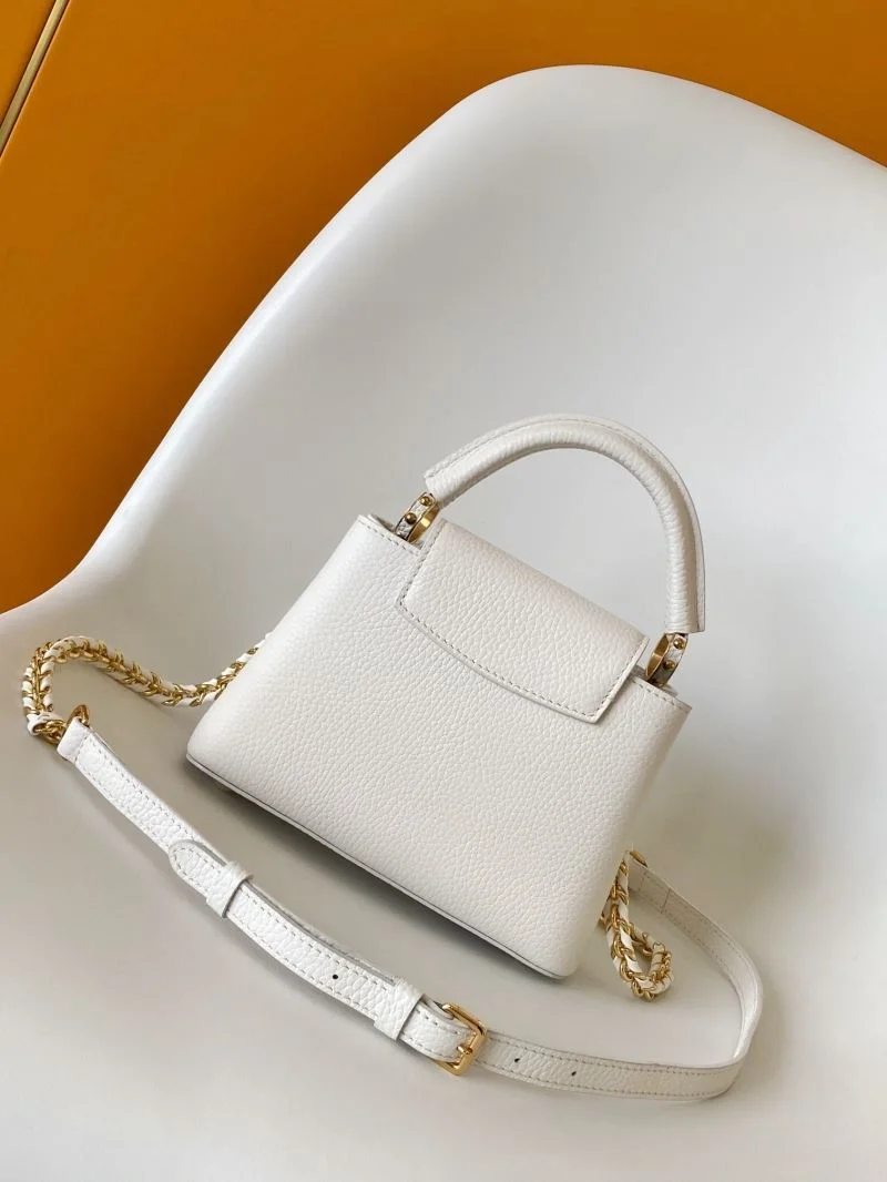 Louis Vuitton Capucines BB Bags StreetReady 43382