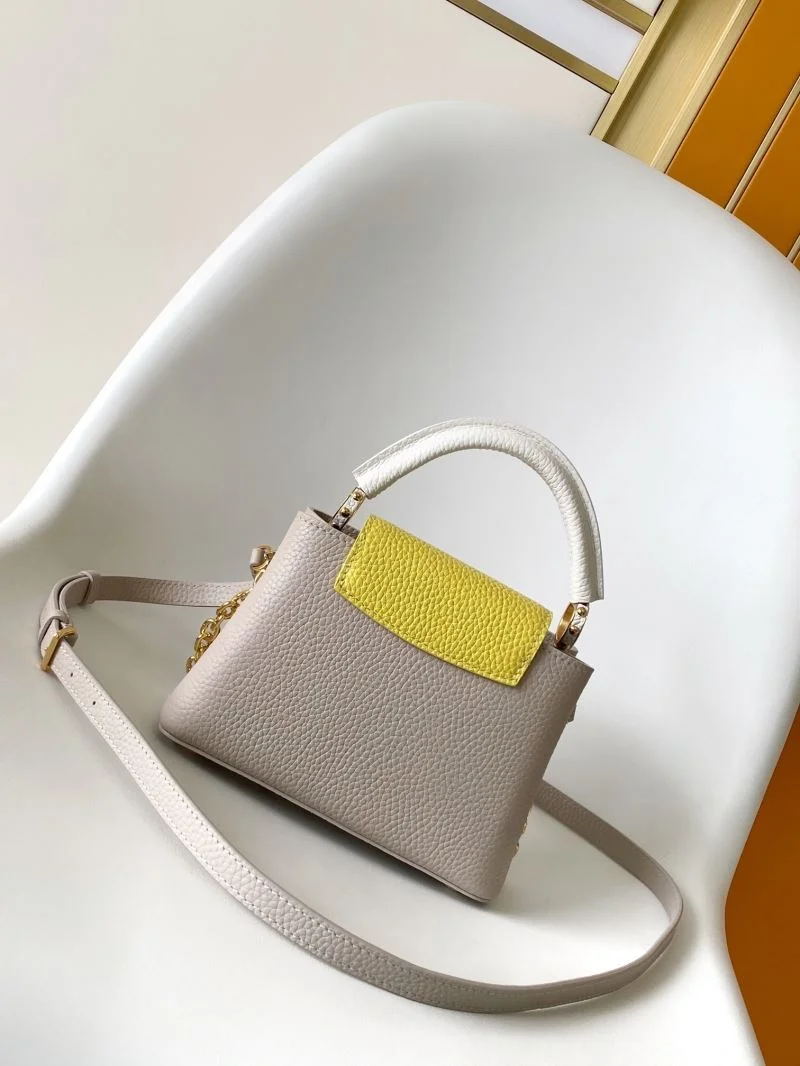 Unisex Louis Vuitton Capucines BB Bags 43377