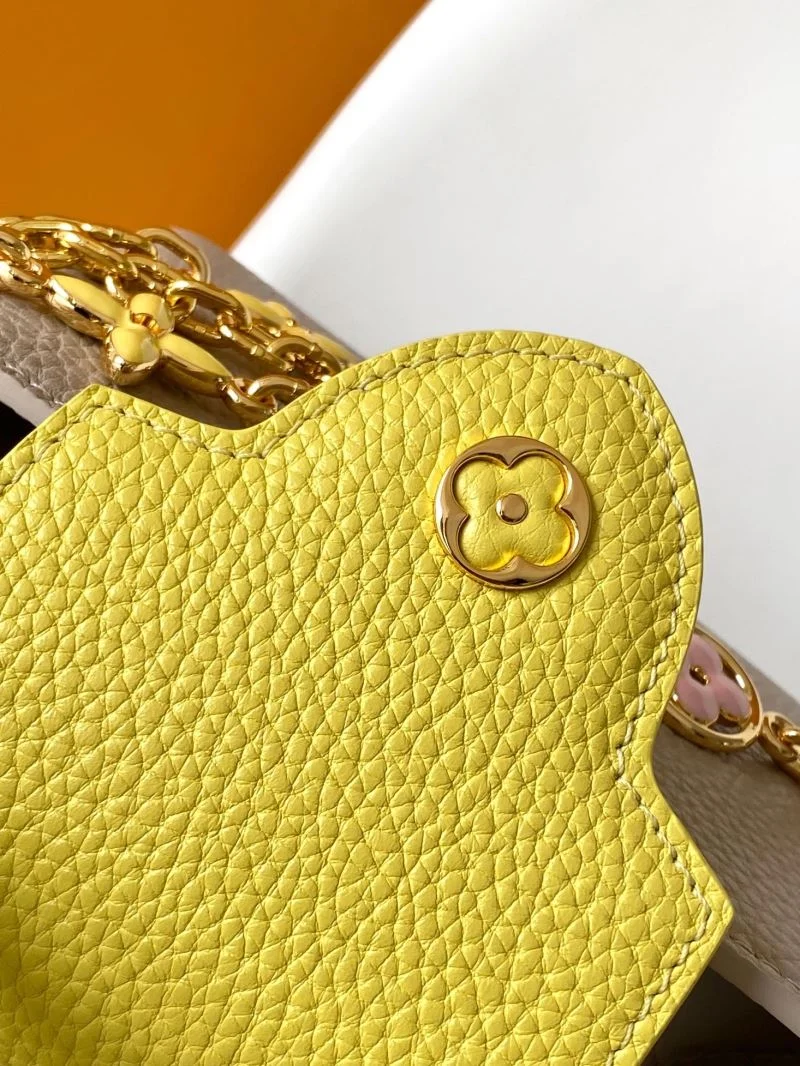 Unisex Louis Vuitton Capucines BB Bags 43377
