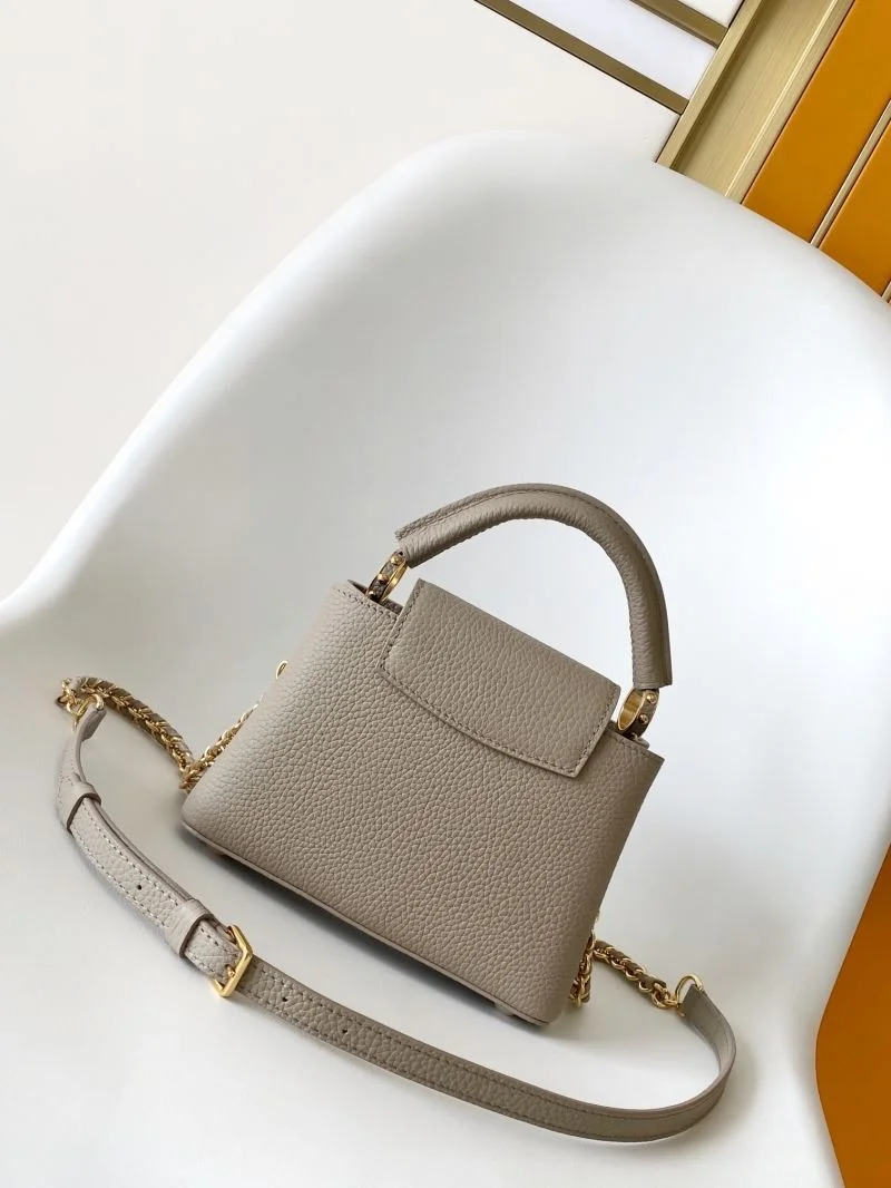 WrinkleFree Louis Vuitton Capucines BB Bags 43373
