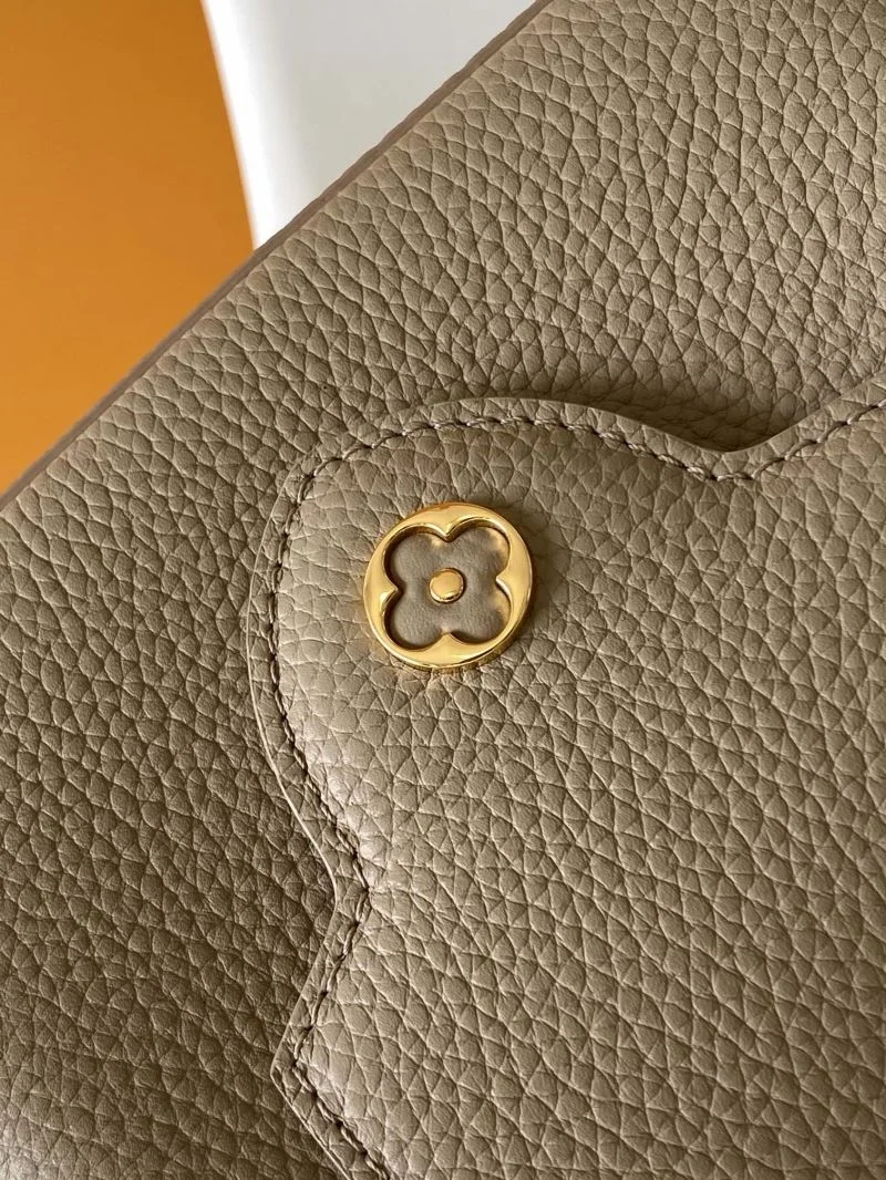 WrinkleFree Louis Vuitton Capucines BB Bags 43373