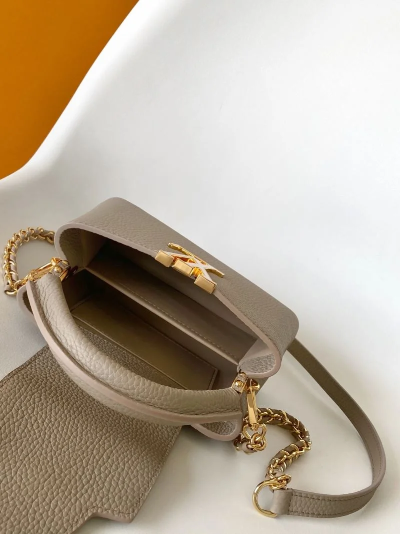 WrinkleFree Louis Vuitton Capucines BB Bags 43373