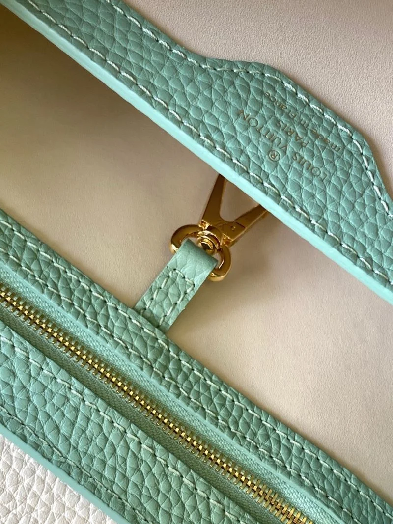 UrbanChic Louis Vuitton Capucines BB Bags 43458
