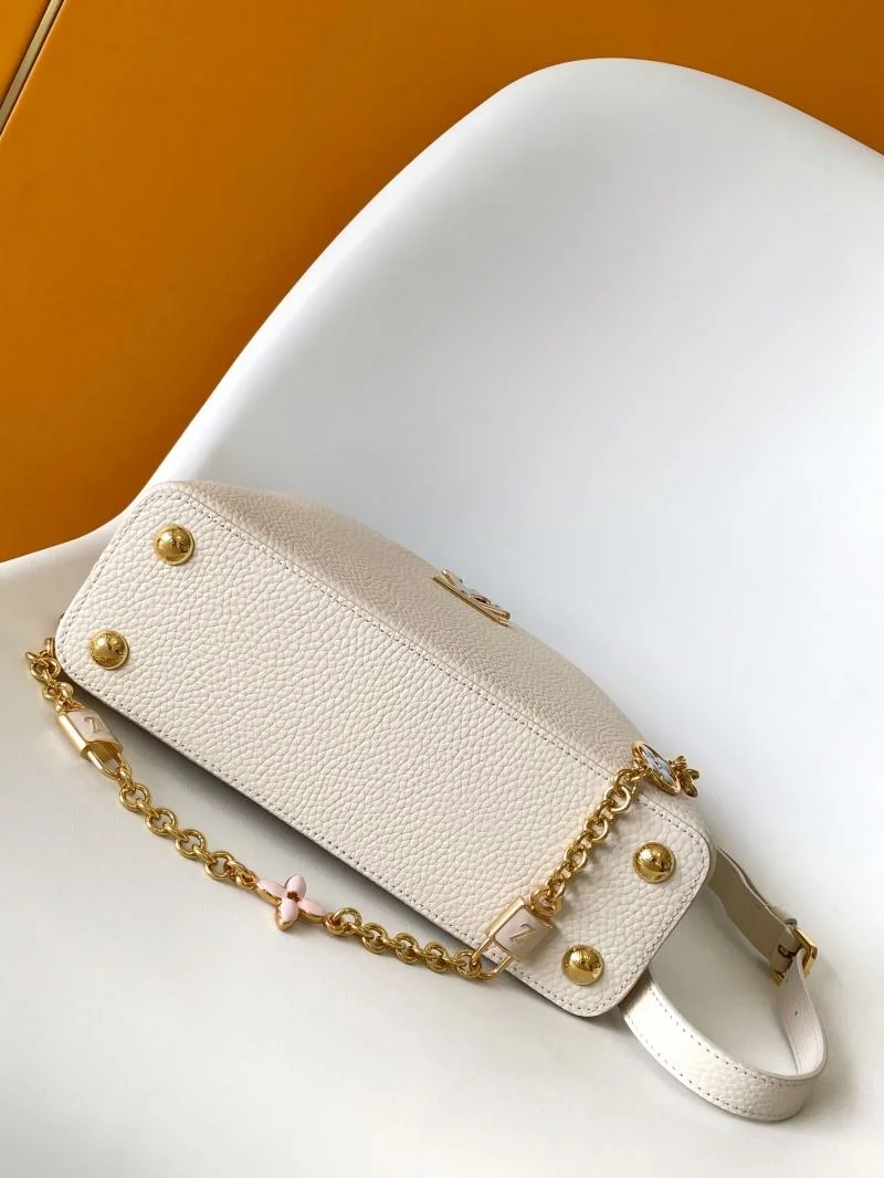 Timeless Louis Vuitton Capucines BB Bags 43389