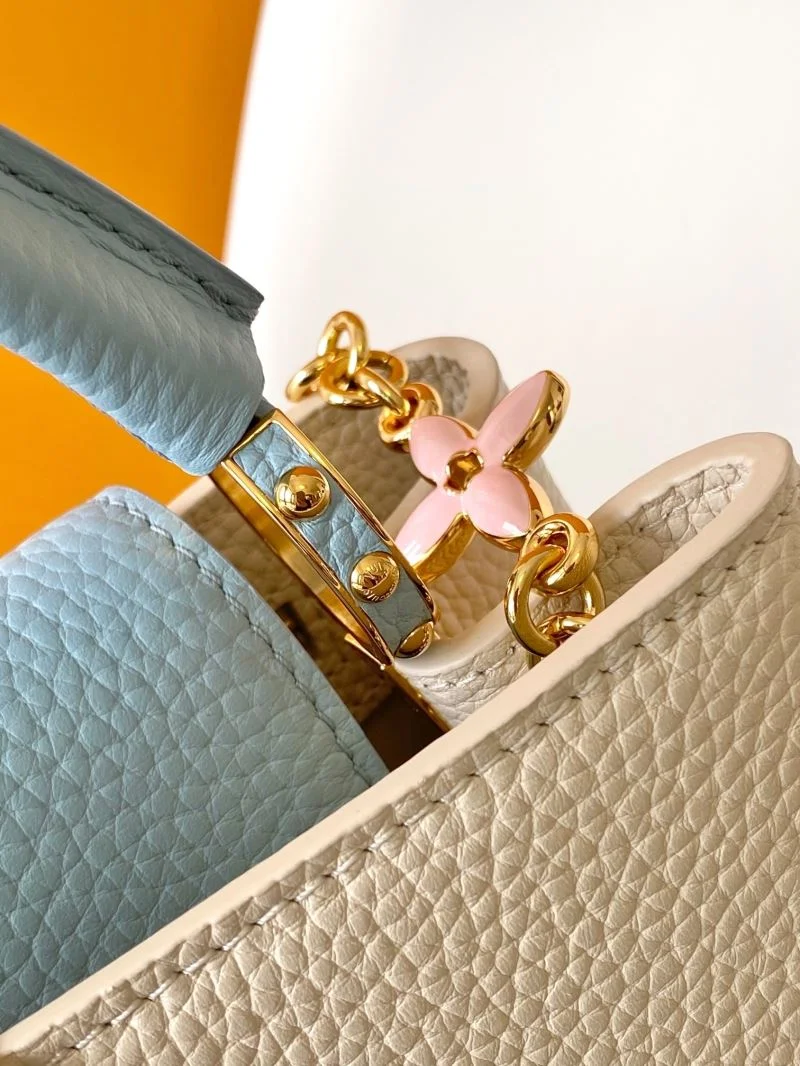 Timeless Louis Vuitton Capucines BB Bags 43389
