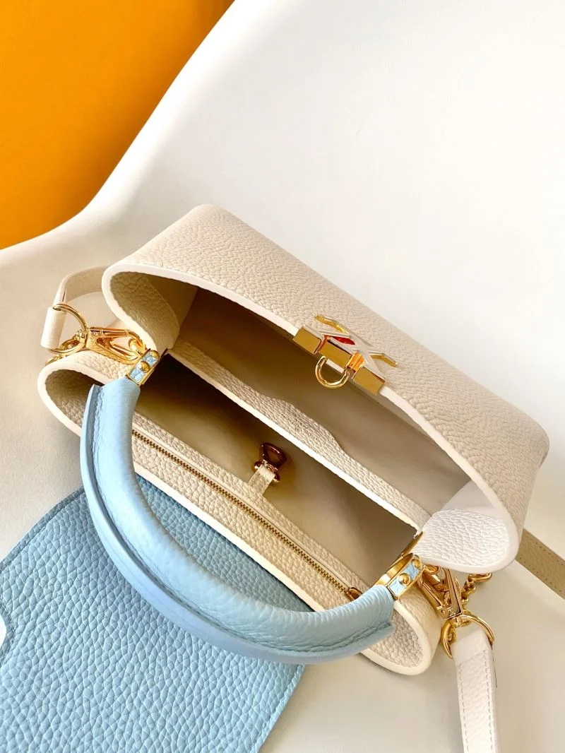 Timeless Louis Vuitton Capucines BB Bags 43389