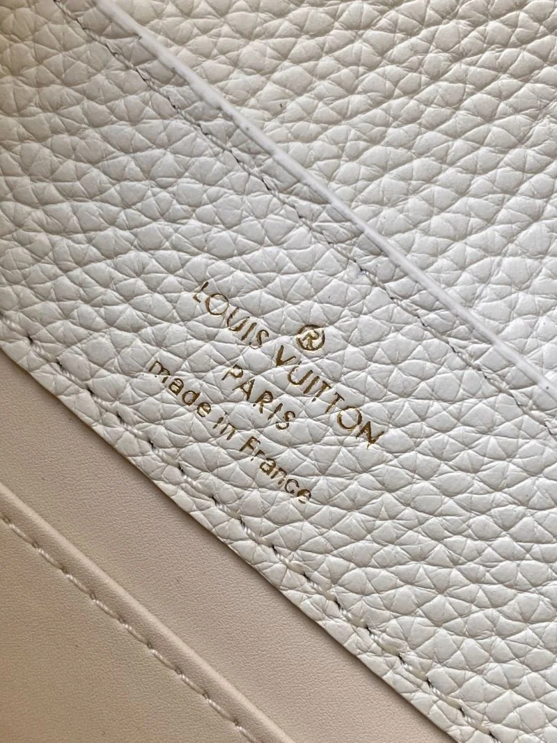 Louis Vuitton Capucines BB Bags ComfortFit 43358