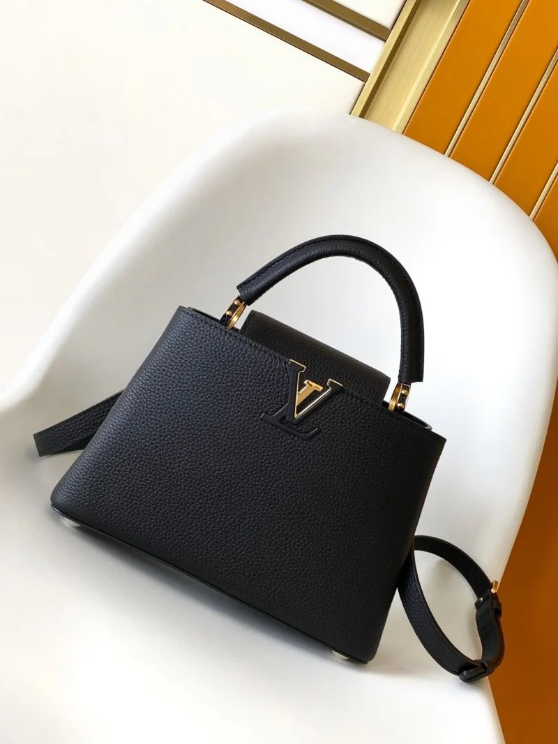 Effortless Louis Vuitton Capucines BB Bags 42997