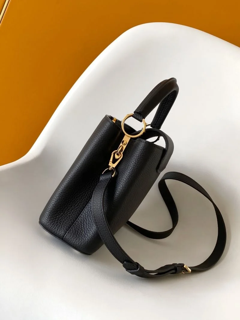 Effortless Louis Vuitton Capucines BB Bags 42997