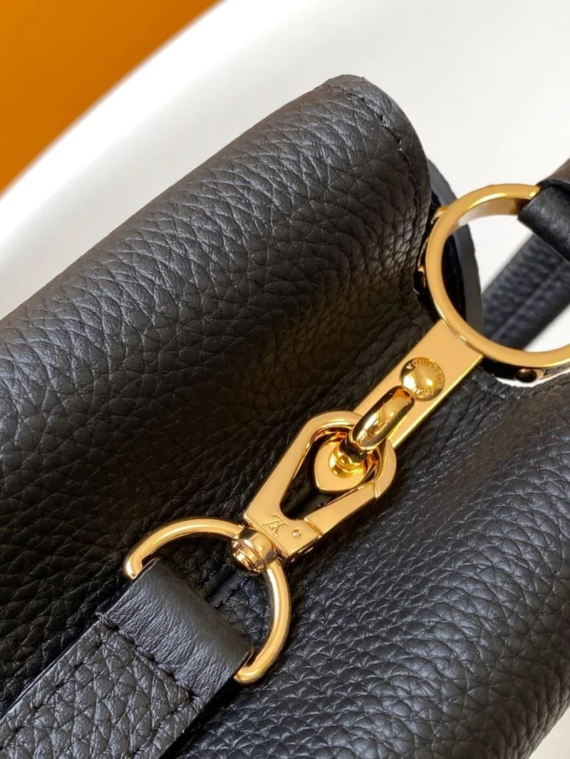 Effortless Louis Vuitton Capucines BB Bags 42997
