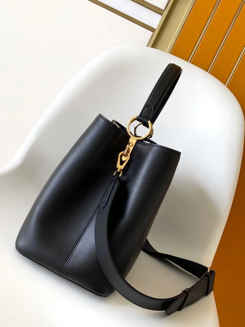 TechFriendly Louis Vuitton Capucines BB Bags 42969