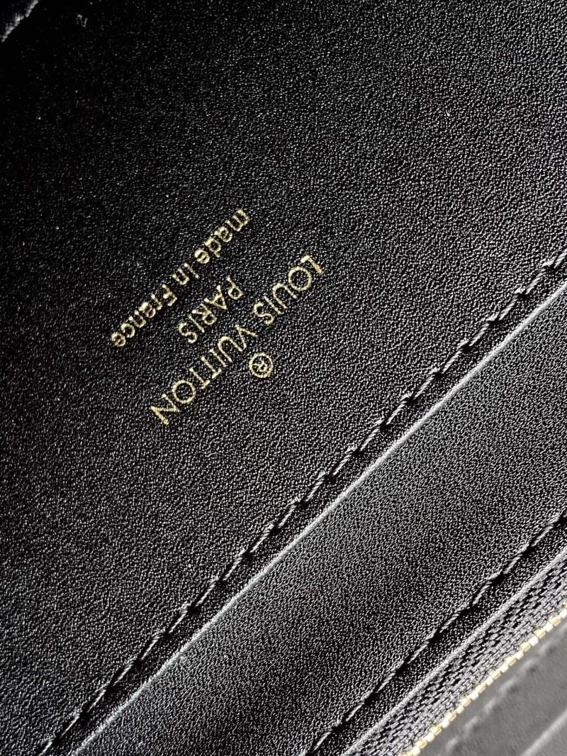 TechFriendly Louis Vuitton Capucines BB Bags 42969