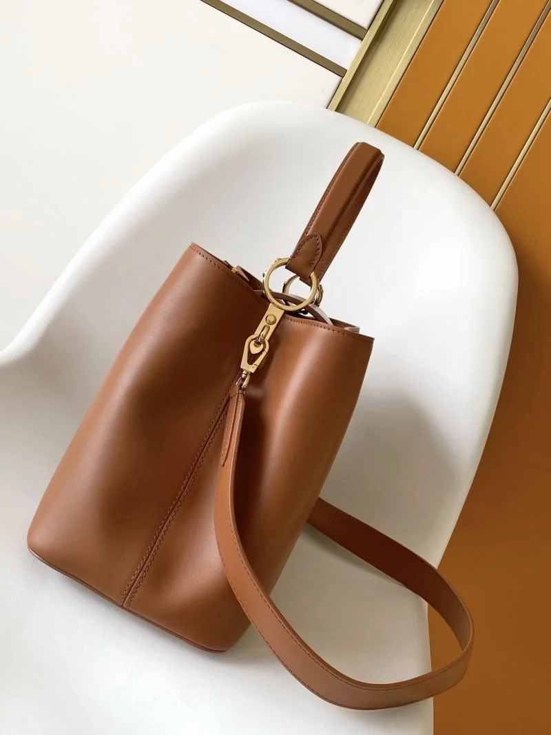 Bold Louis Vuitton Capucines BB Bags 42978