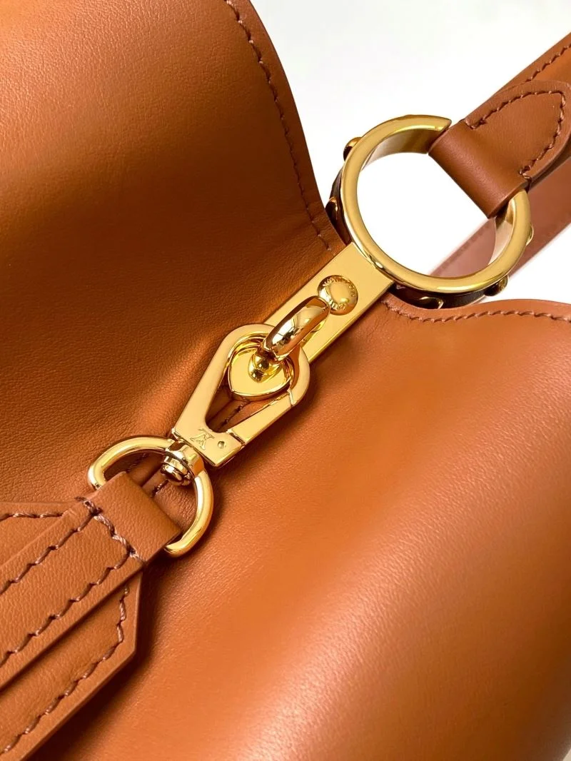 Bold Louis Vuitton Capucines BB Bags 42978