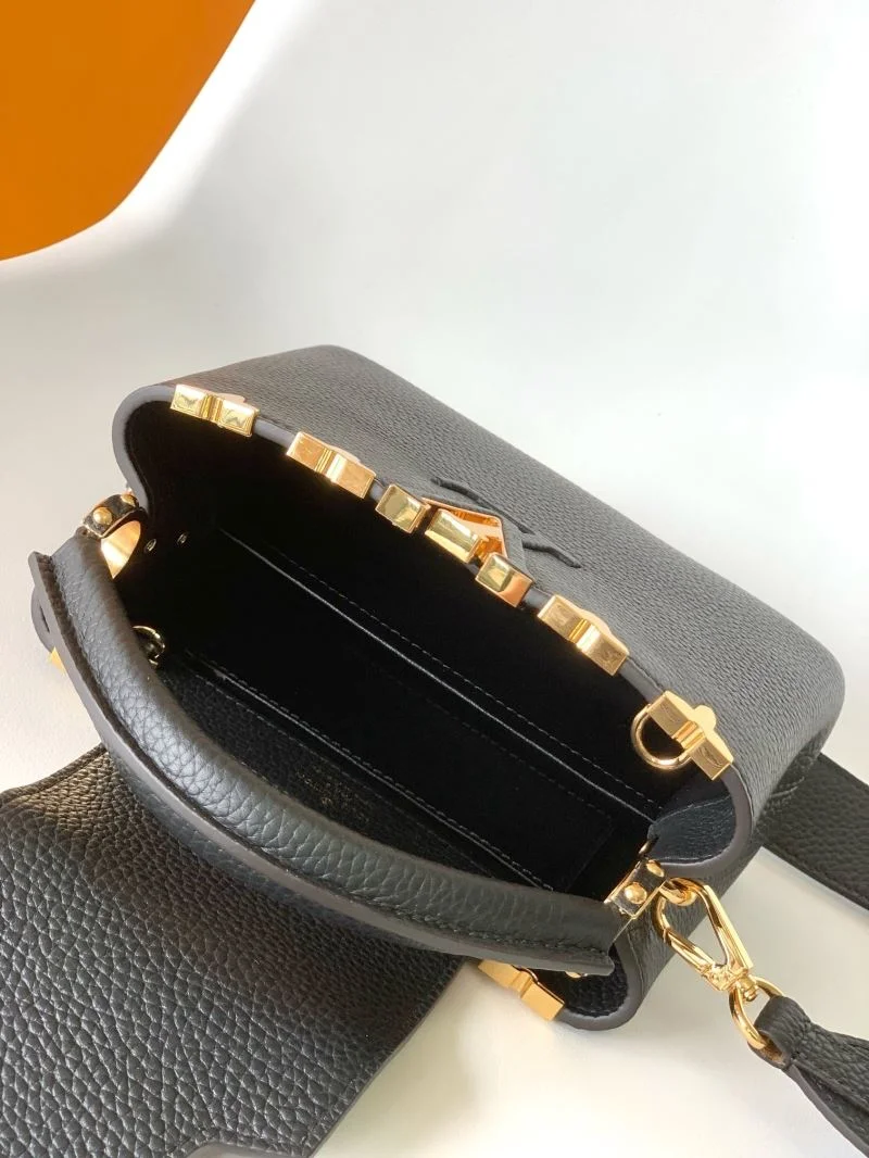ComfortFit Louis Vuitton Capucines BB Bags 42963