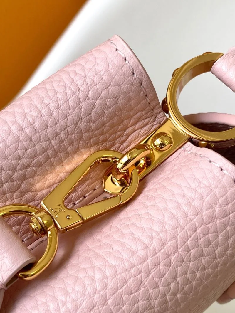 WrinkleFree Louis Vuitton Capucines BB Bags 43062