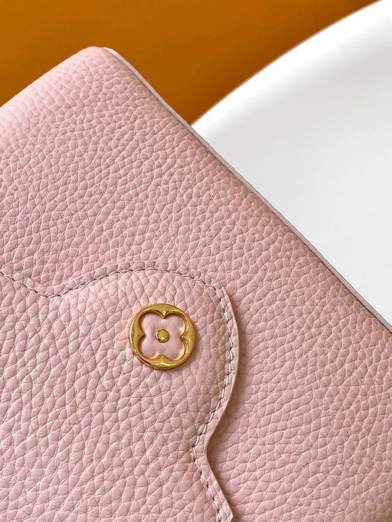 WrinkleFree Louis Vuitton Capucines BB Bags 43062