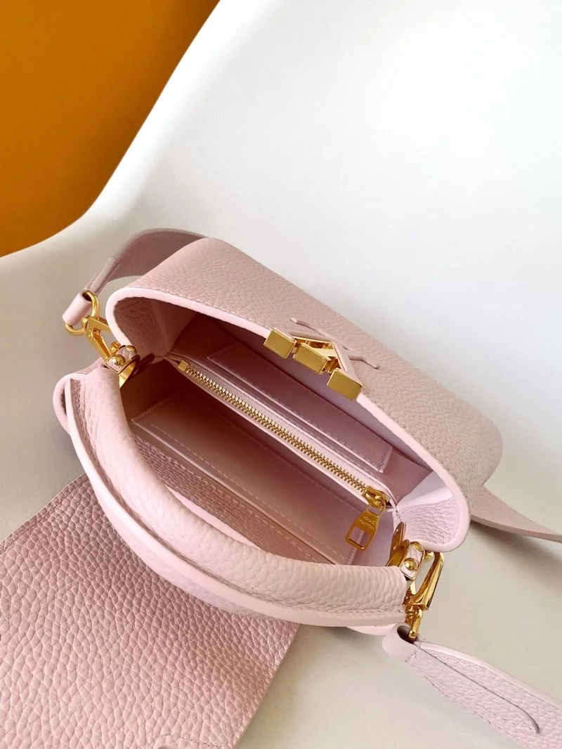 WrinkleFree Louis Vuitton Capucines BB Bags 43062