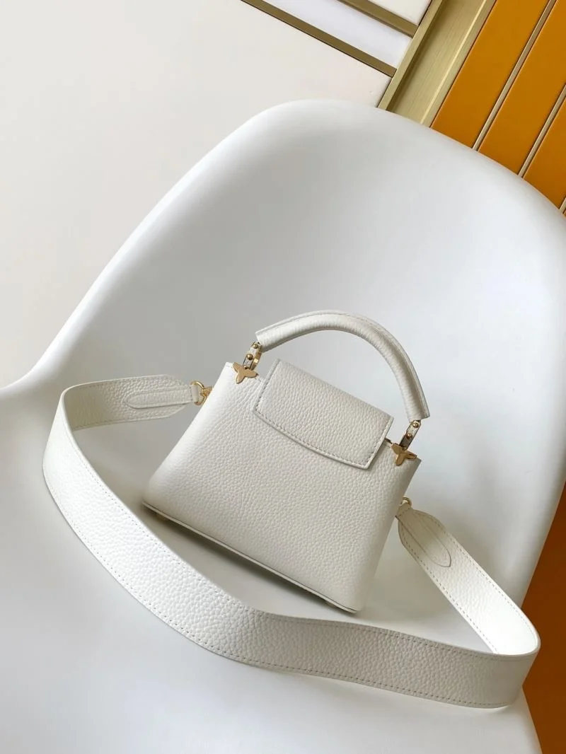 Comfortable Louis Vuitton Capucines BB Bags 42939