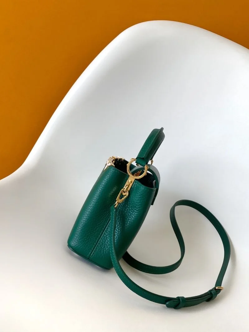 Lightweight Louis Vuitton Capucines BB Bags 42965