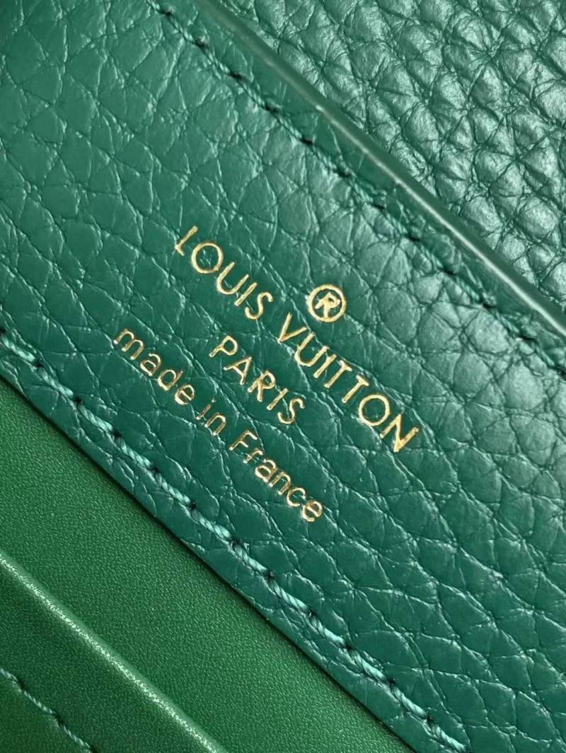 Lightweight Louis Vuitton Capucines BB Bags 42965