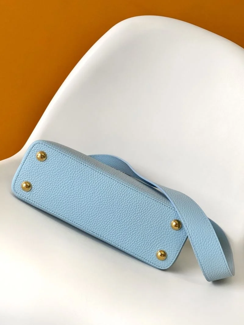 Minimalist Louis Vuitton Capucines BB Bags 42937