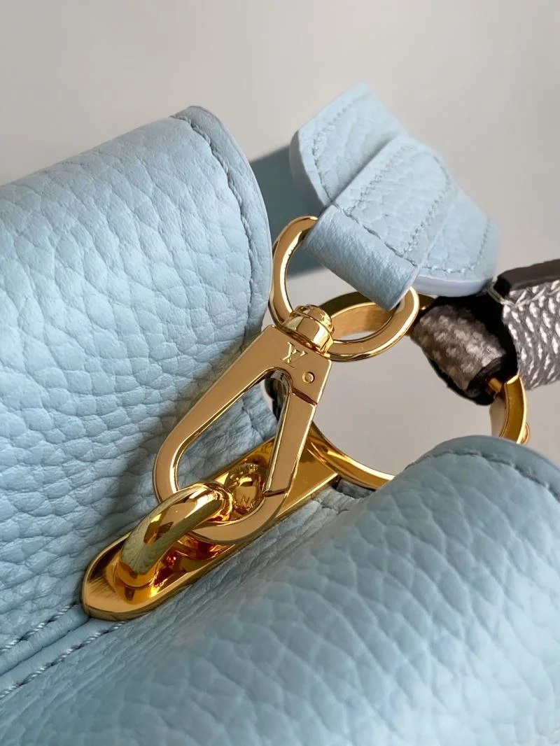 Minimalist Louis Vuitton Capucines BB Bags 42937