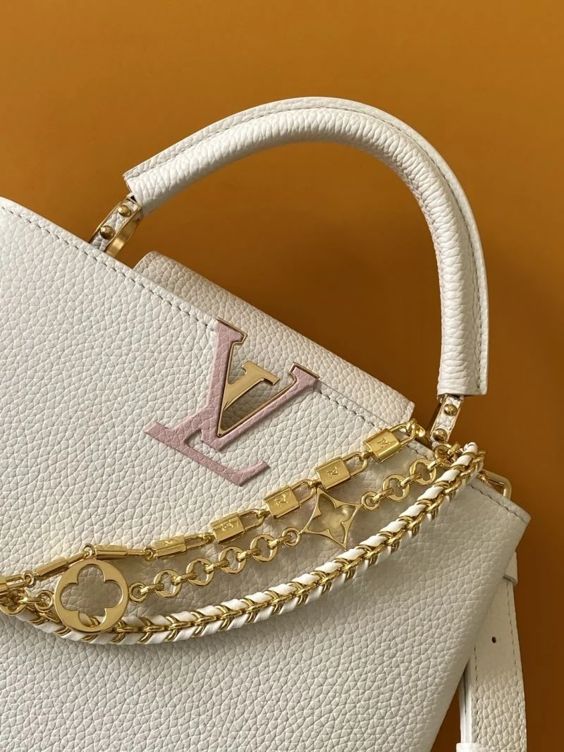 Contemporary Louis Vuitton Capucines BB Bags 42925